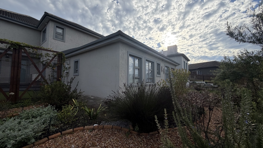 3 Bedroom Property for Sale in Blue Mountain Village Western Cape